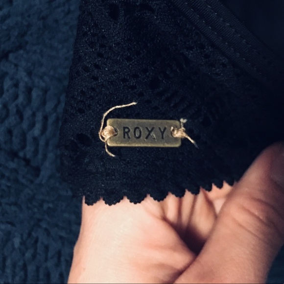 ROXY BLACK HALTER SWIM TOP - Picture 4 of 4